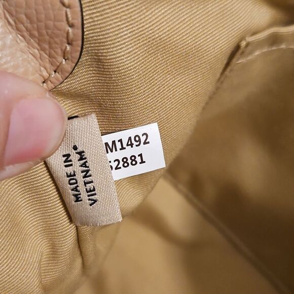 Coach Crossgrain Leather East/West Pop Crossbody F52881 - Picture 6 of 10